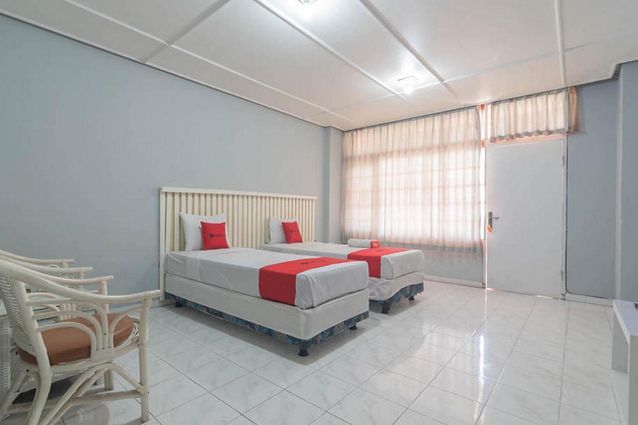 Reddoorz At Jalan Raya Lembang Hotel Padasul Exterior foto