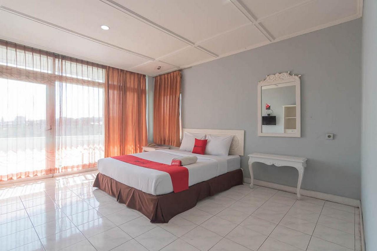 Reddoorz At Jalan Raya Lembang Hotel Padasul Exterior foto