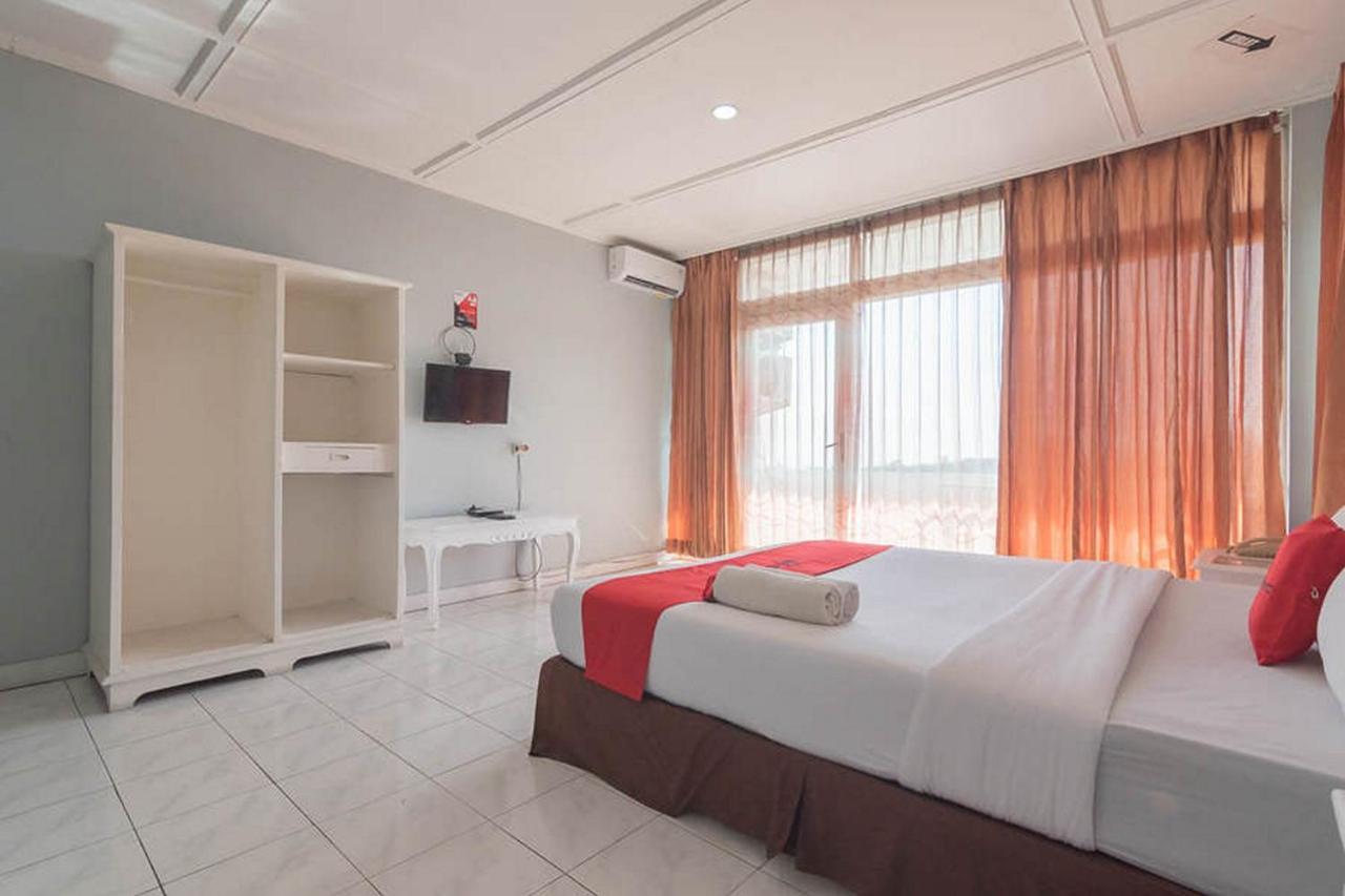 Reddoorz At Jalan Raya Lembang Hotel Padasul Exterior foto
